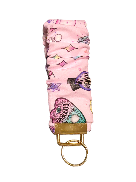 SCRUNCHIE KEY WRISTLET Witchy Magic | Pastels