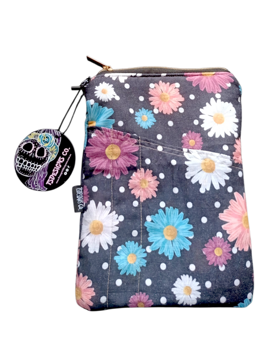 Book & Ebook Sleeve A5/A6 + 2-pen & Mobile Front Pockets | Daises & Polkadots