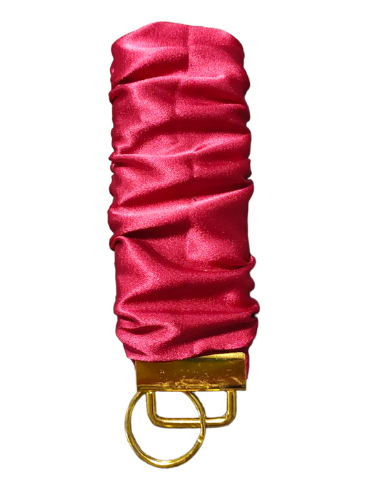 SCRUNCHIE KEY WRISTLET Satin Red