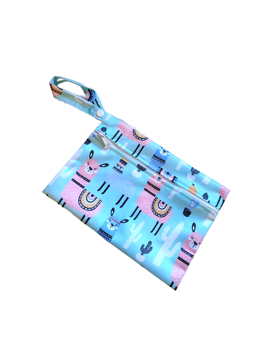 SWIM WET BAGS Llamas | Light Blue