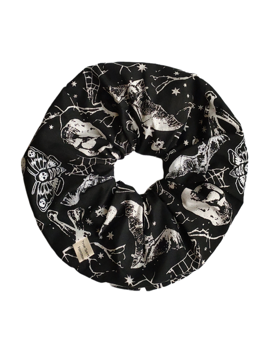 XXL Gothy Halloween | Black & White