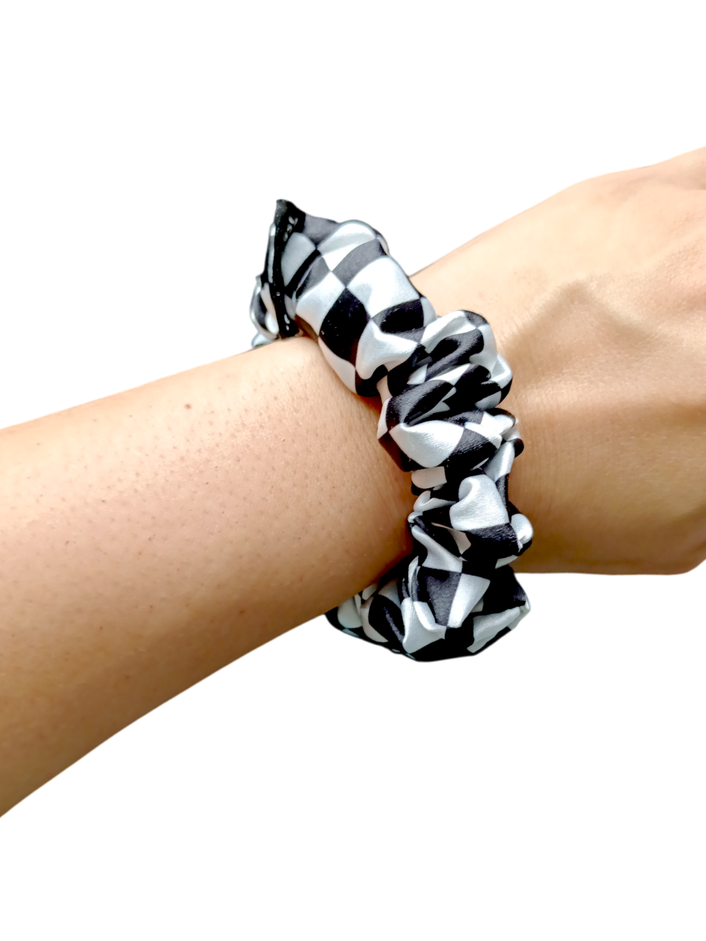 XS Satin Checkered | Black & White