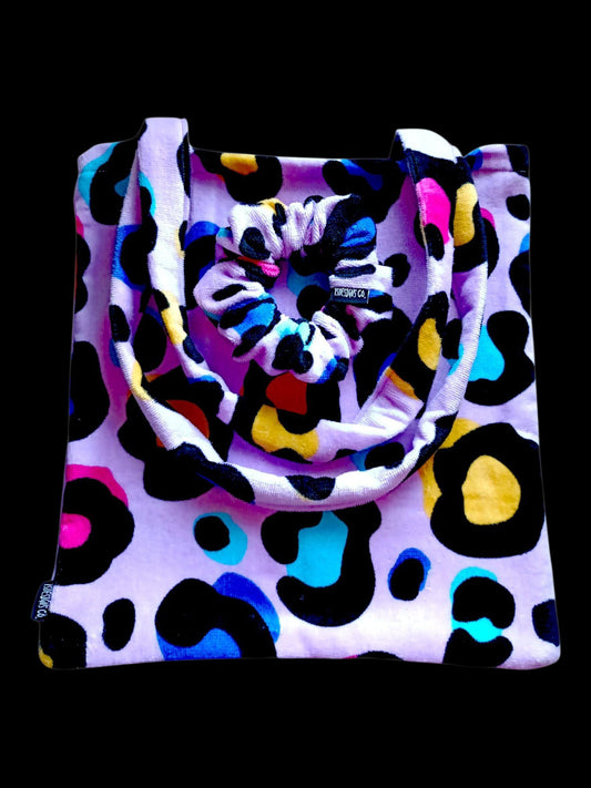 BEACH TOWEL BAG + MATCHY SCRUNCHIE TOWEL SET | Leopard | Pink