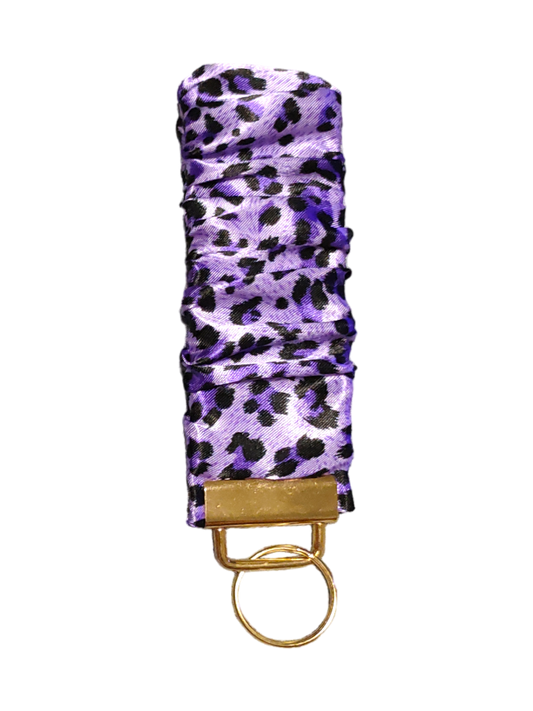 SCRUNCHIE KEY WRISTLET Satin Leopard | Purple