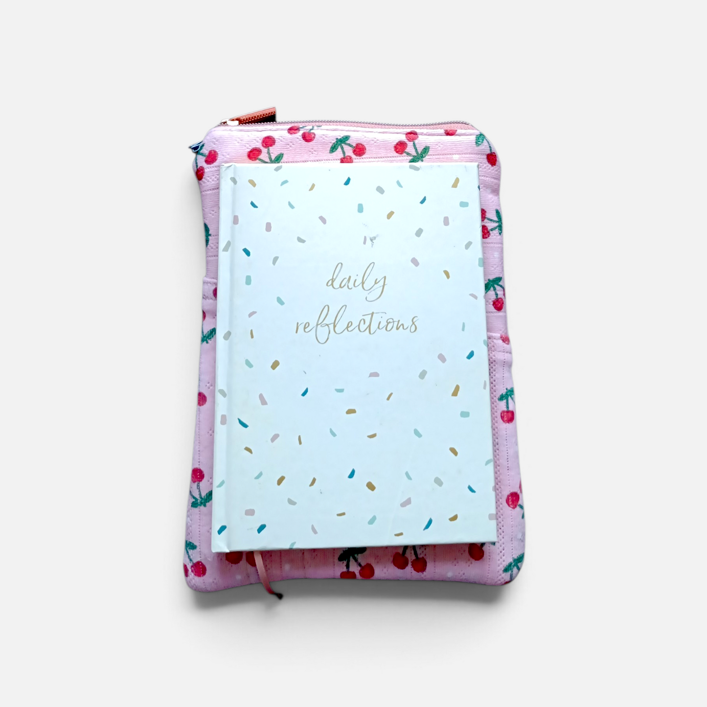 Book & Ebook Sleeve A5/A6 + 2-pen & Mobile Front Pockets | Cherries & Dots Pink