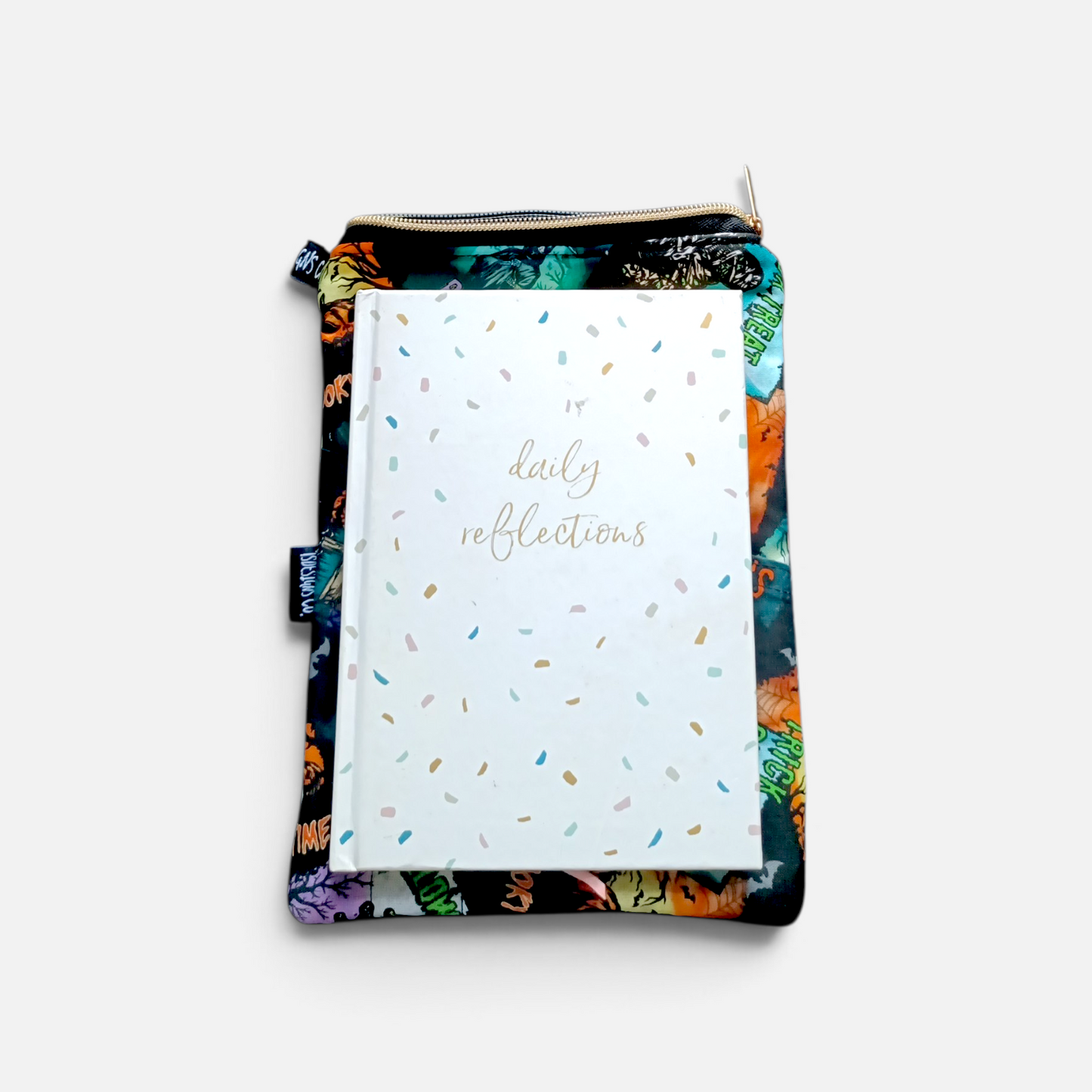 Book & Ebook Sleeve A5/A6 + 2-pen & Mobile Front Pockets | Goosebump Books