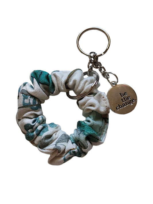 KEY CHARM Tiny Scrunchie Linen Floral